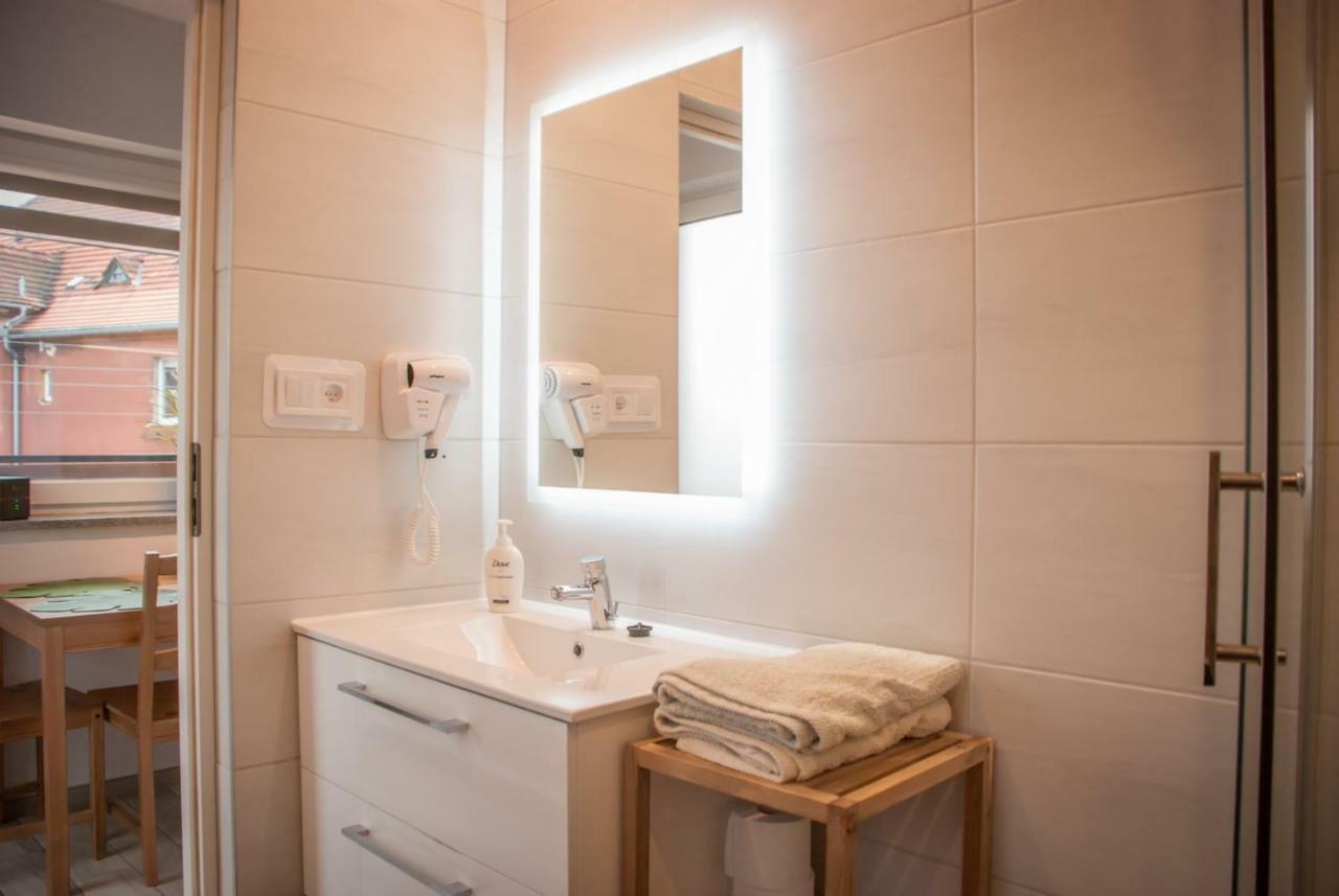Noclegi "Boczna 5A" Apartamenty Goscinne Szczawno-Zdroj Exterior foto