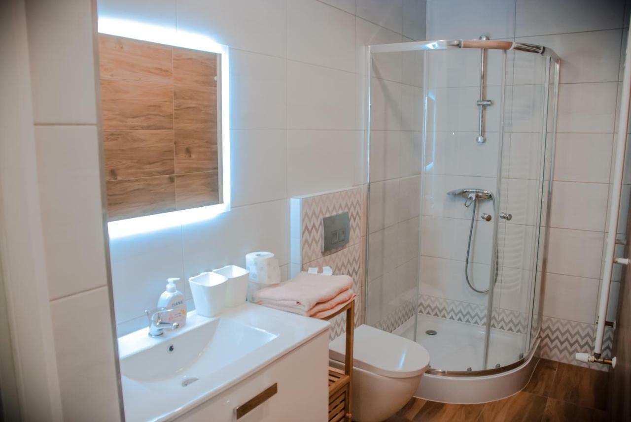 Noclegi "Boczna 5A" Apartamenty Goscinne Szczawno-Zdroj Exterior foto