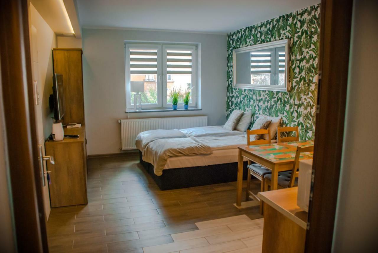 Noclegi "Boczna 5A" Apartamenty Goscinne Szczawno-Zdroj Exterior foto